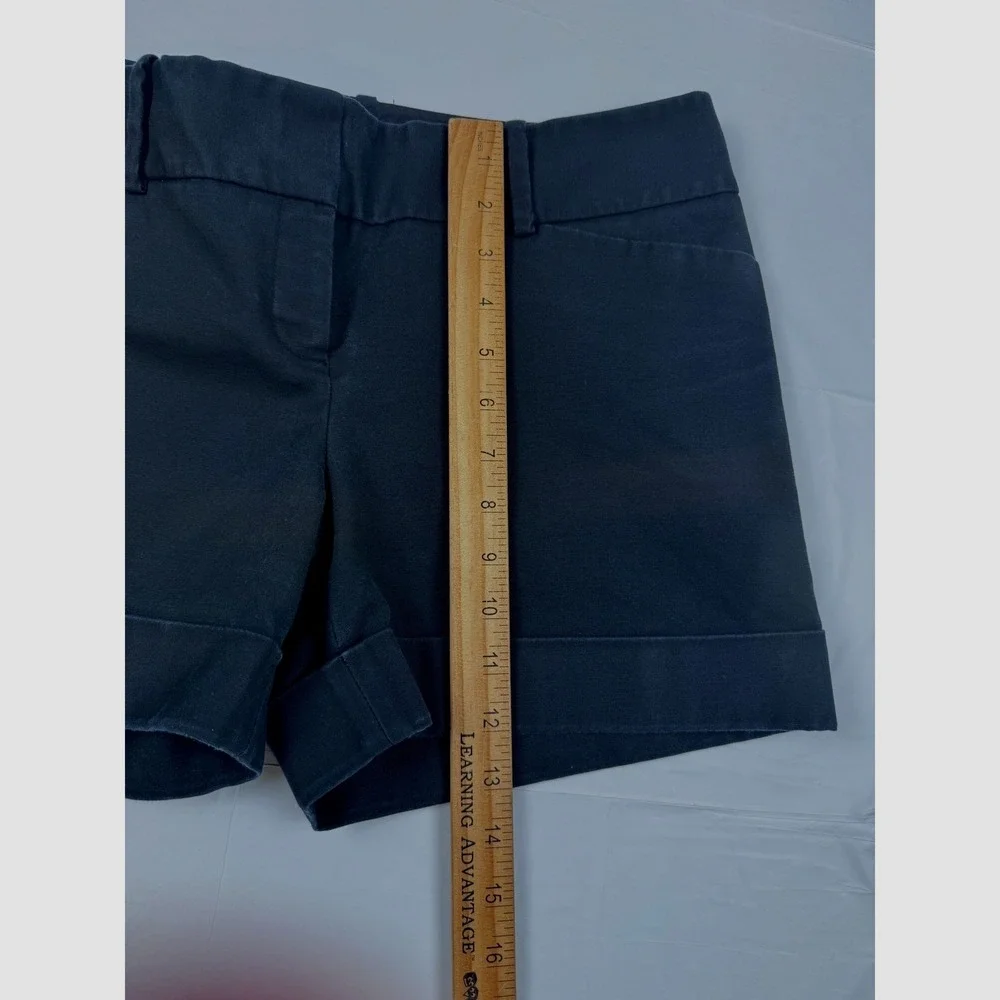 The Limited Drew Fit Black Cuffed Shorts Womens 10 Cotton Stretch Minimalist